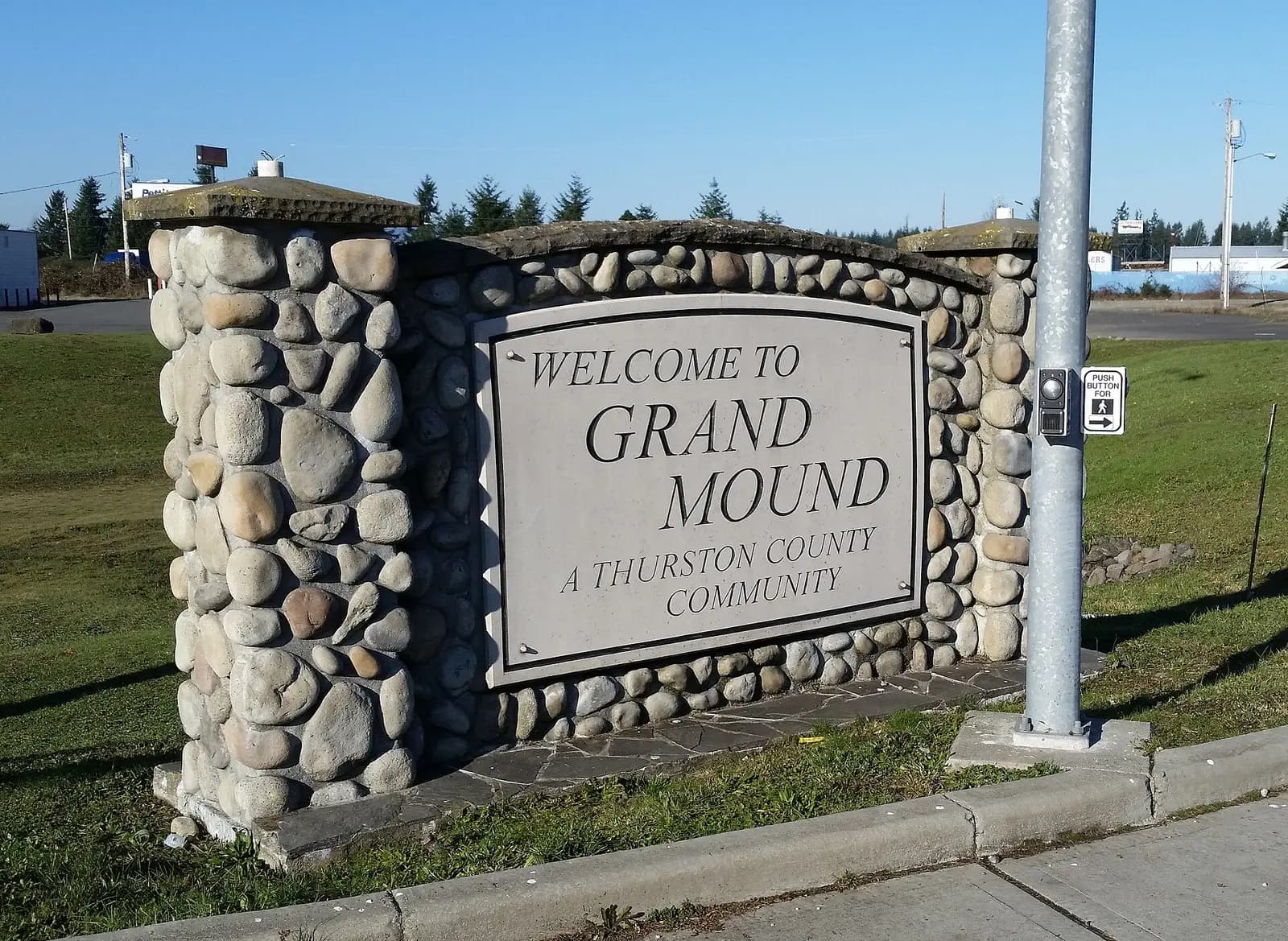 Grand Mound, Washington: Grand Mound town sign