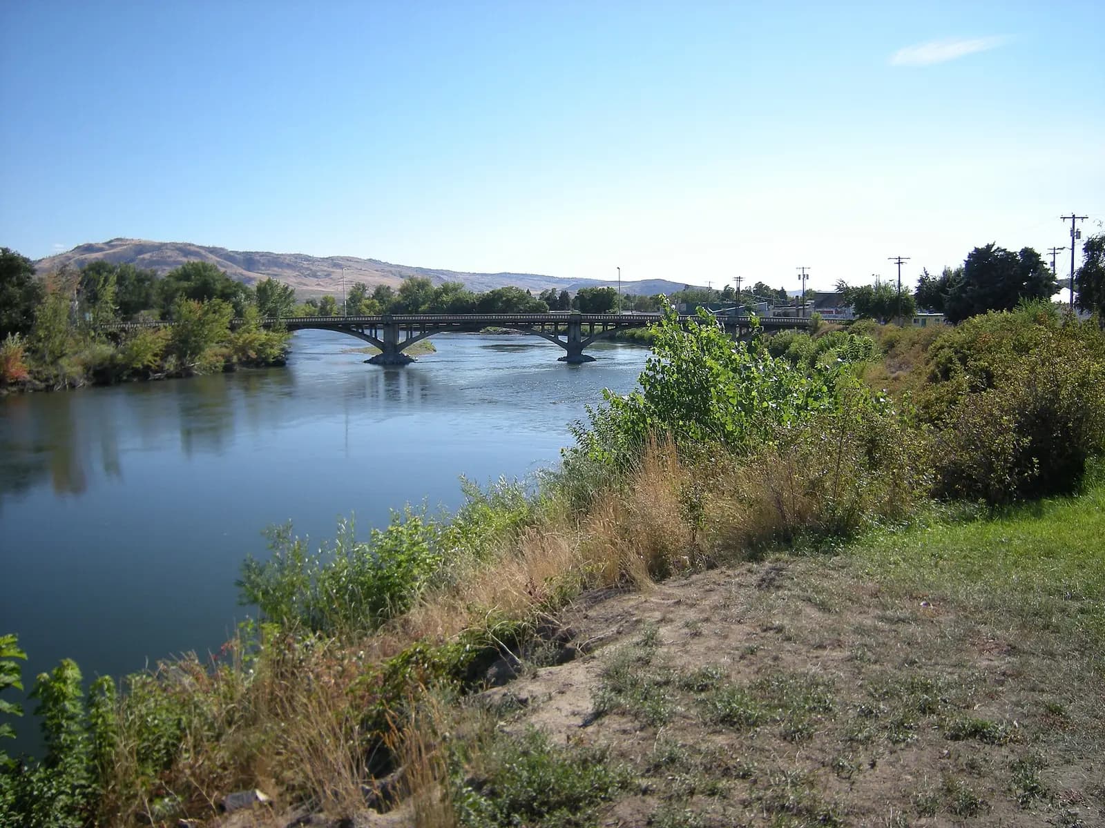 Omak, Washington: Omak, WA   bridge across the Okanagan River