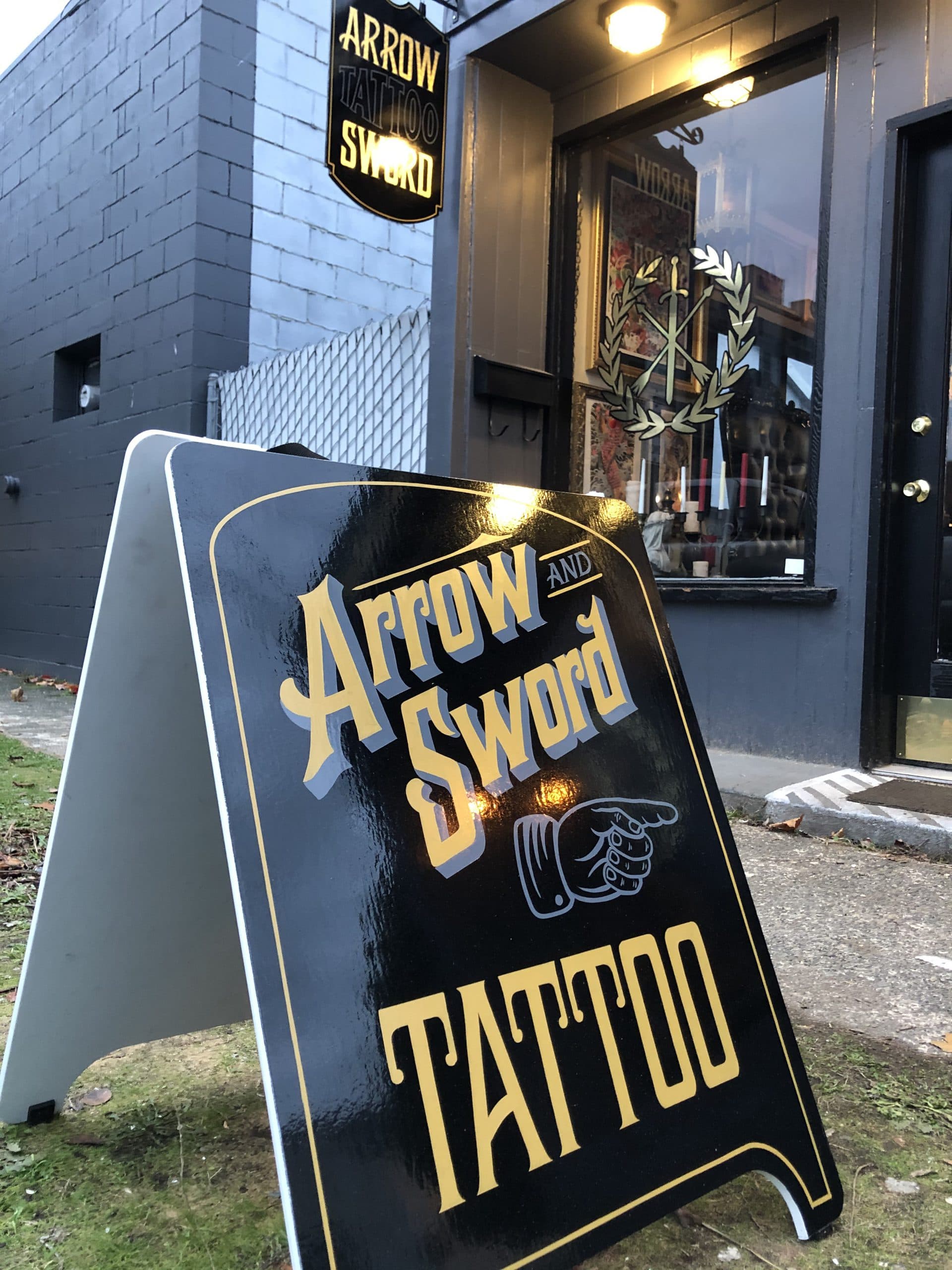 Arrow & Sword Tattoo studio photo