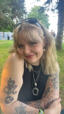 Daphnie, from Golden Reflection gallery’s website