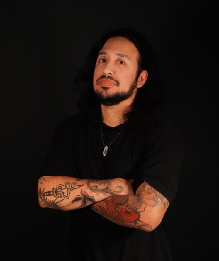 Ricky, from Lux Studios VA’s website